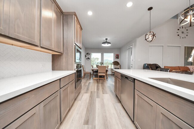 Building Photo - 603 Beachman Shore Ln