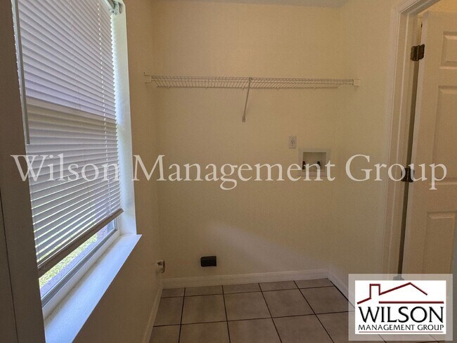 Building Photo - 7872 Elmstone Cir