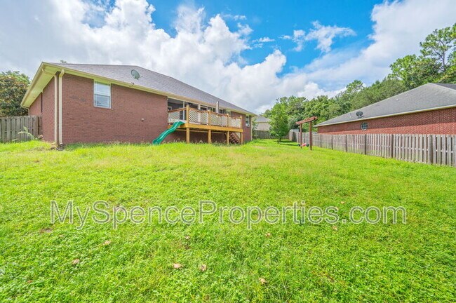Building Photo - 618 Territory Ln