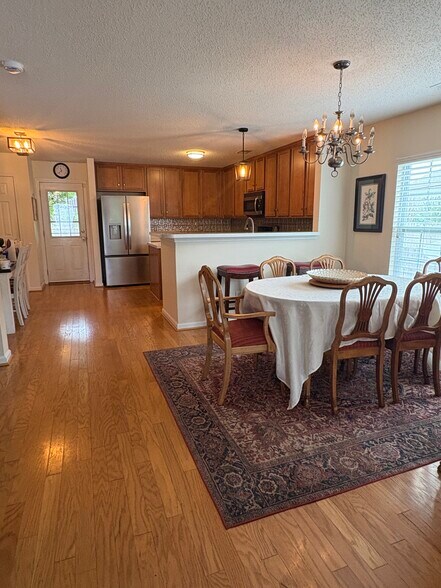 Building Photo - 108 White Cedar Ct