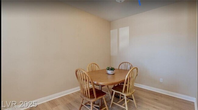 Building Photo - 8000 W Badura Ave