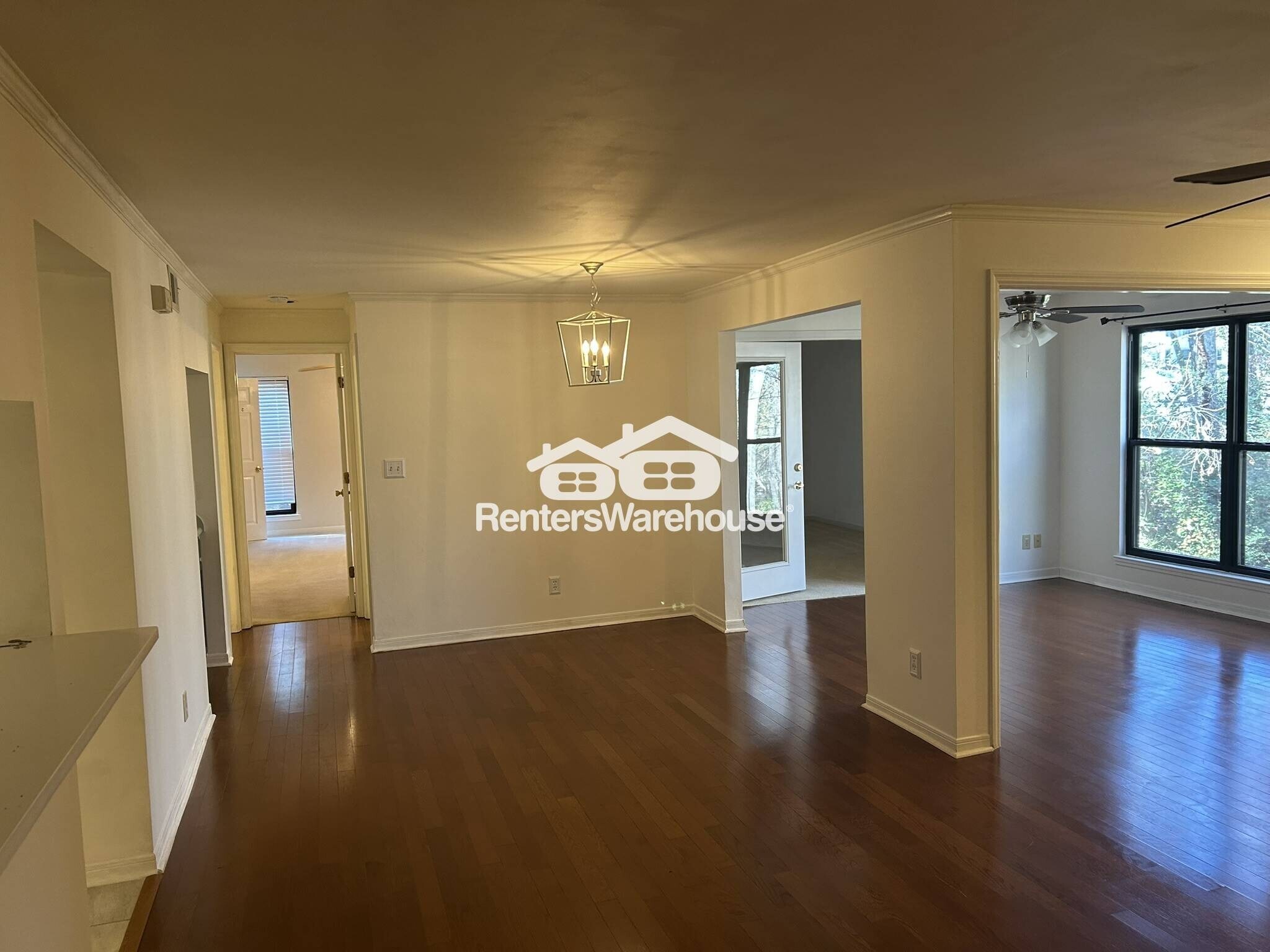 Building Photo - 1303 Gables Dr