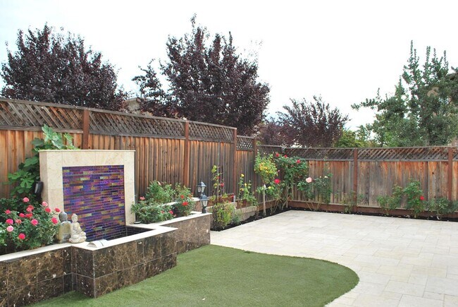 Building Photo - 3502 Cinnamon Ridge Rd