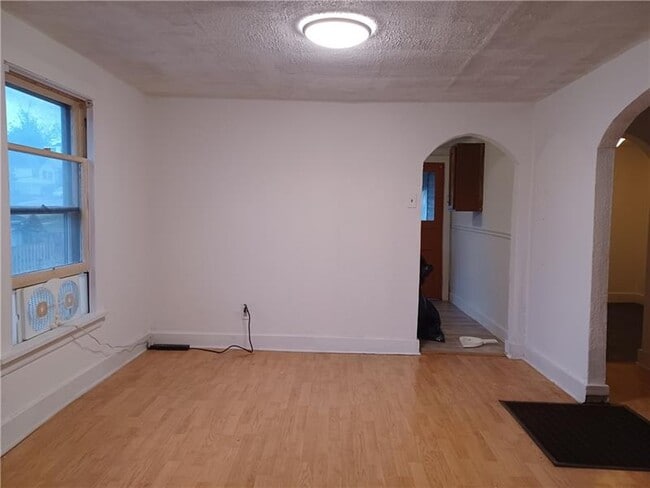 Building Photo - 73 Nokomis Dr