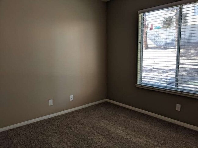 Building Photo - A Very nice and Large 4 Bedroom, 3 Bathroom, 2 STORY Home in Desert Shores!!!!