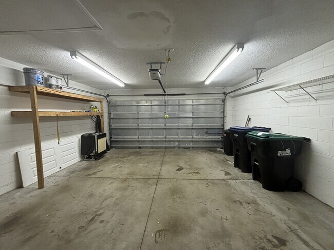 Building Photo - 2787 River Ridge Dr
