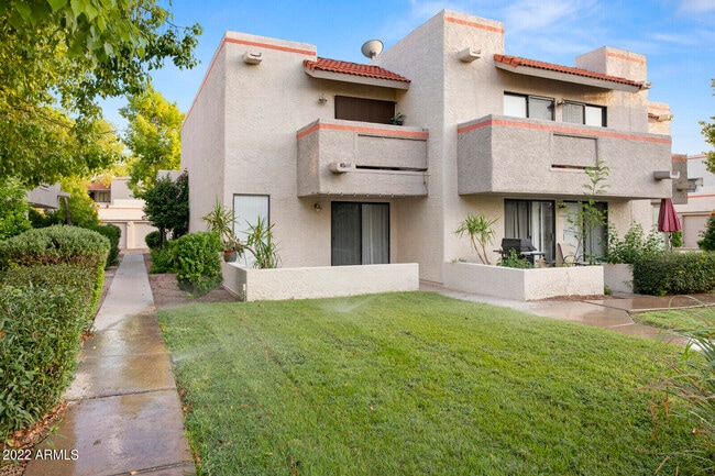 Building Photo - 885 N Granite Reef Rd