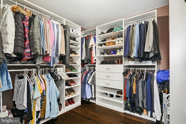 Building Photo - 1001 N 3rd St