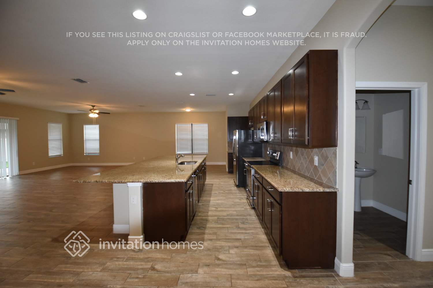 Building Photo - 1892 Tonka Terrace