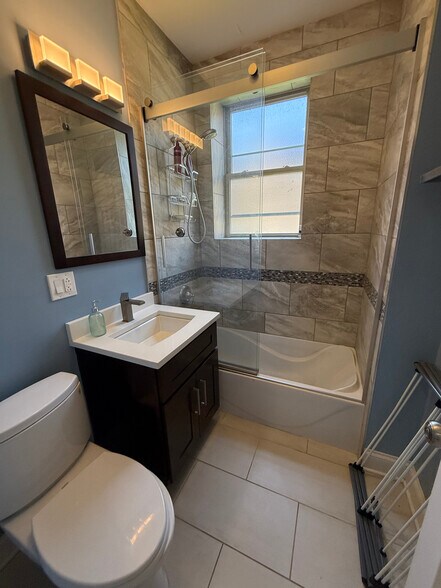 bathroom #2 - 5313 South Maryland Avenue