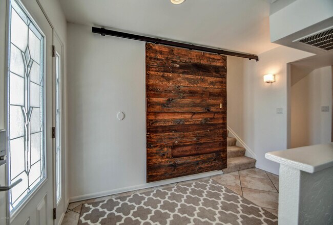 Building Photo - 8420 E Keim Dr