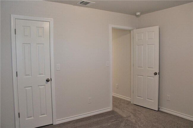 Building Photo - 344 Capstone Rd