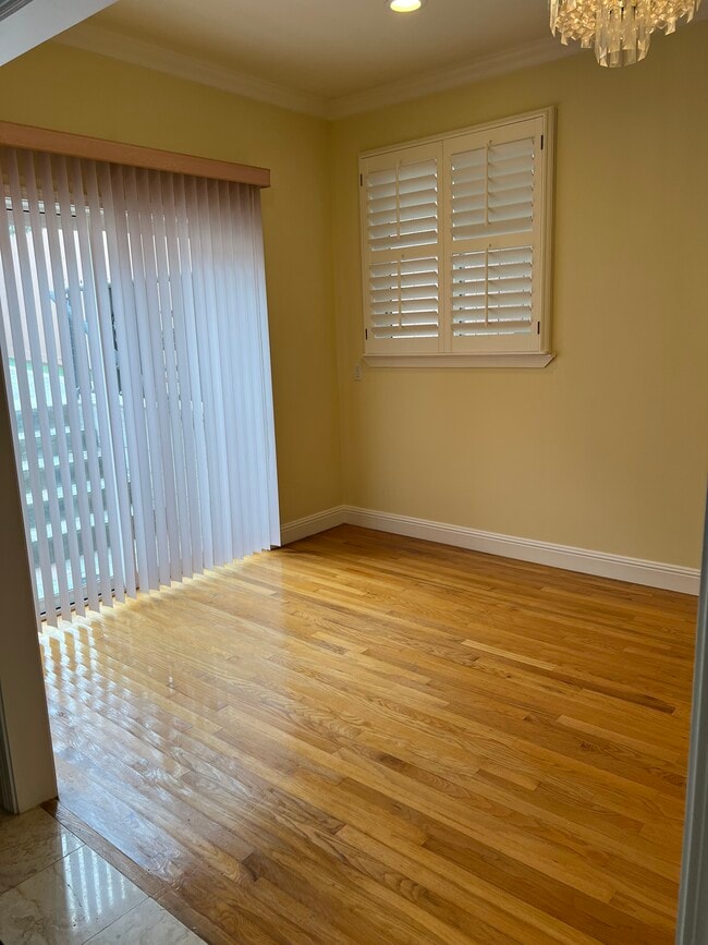 dining room with backyard door - 1276 45th Ave