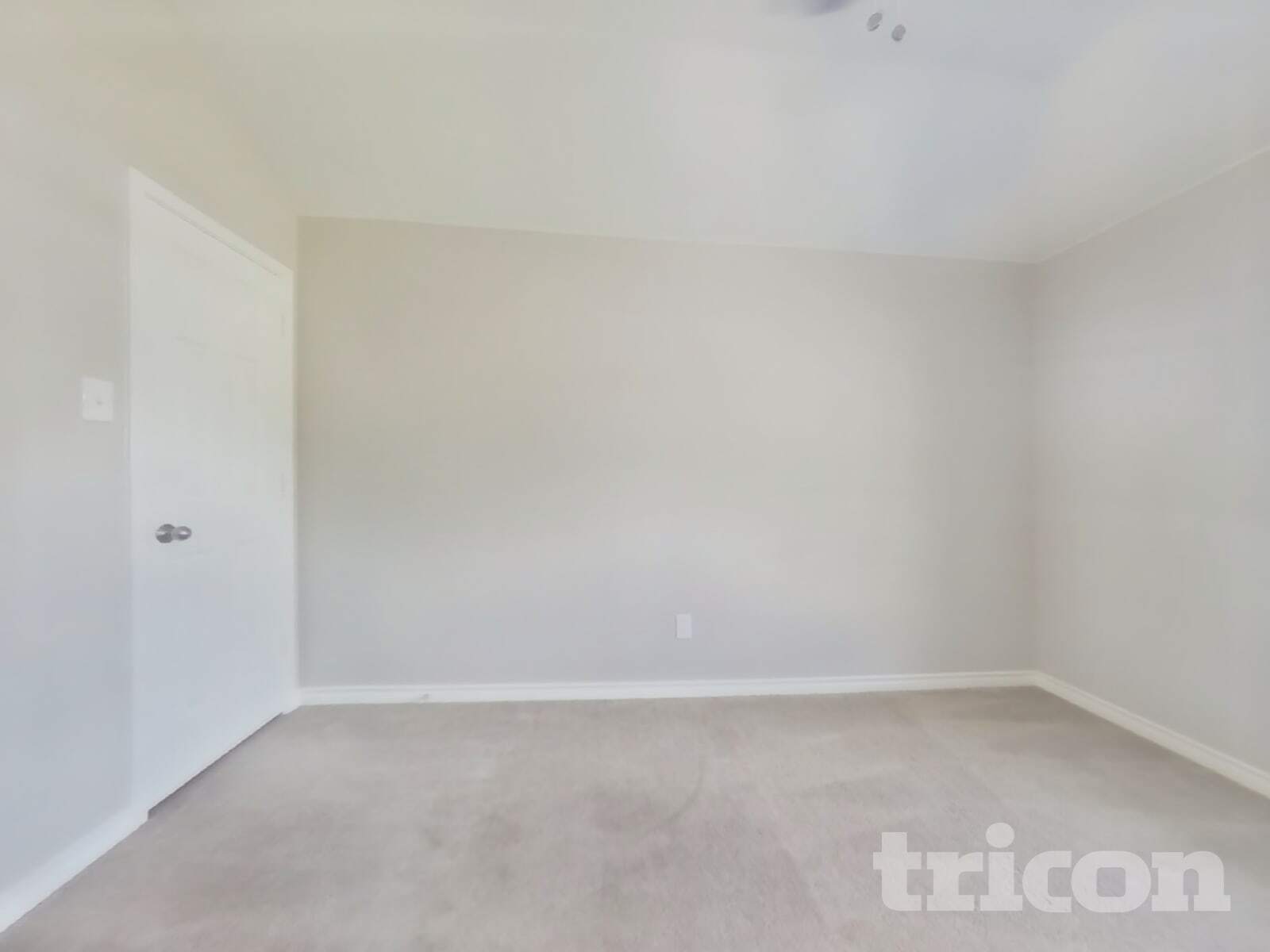 Building Photo - 909 Marist Dr