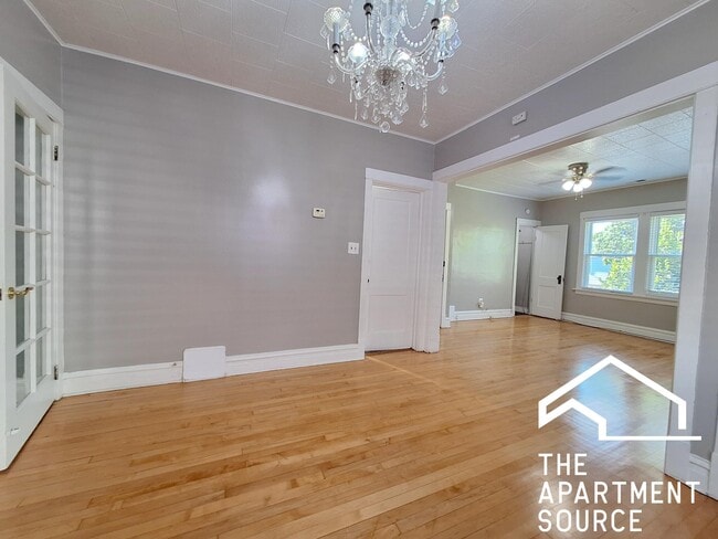 Building Photo - 4135 W Henderson St