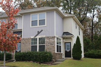 Building Photo - 200 Mt Evans Dr