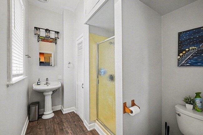 Building Photo - 1391 Woodbridge St