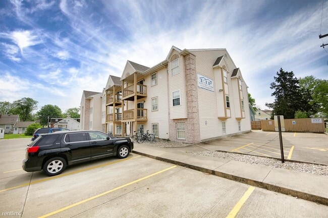 Primary Photo - 1511 Division St