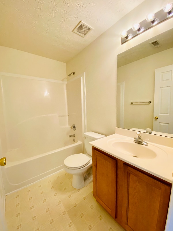 Building Photo - 619 Kenridge Way