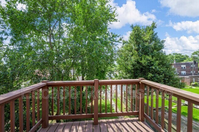 Building Photo - 5616 S Kingshighway Blvd