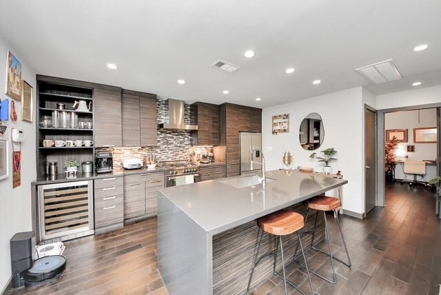 Building Photo - 1410 Hyde Park Blvd