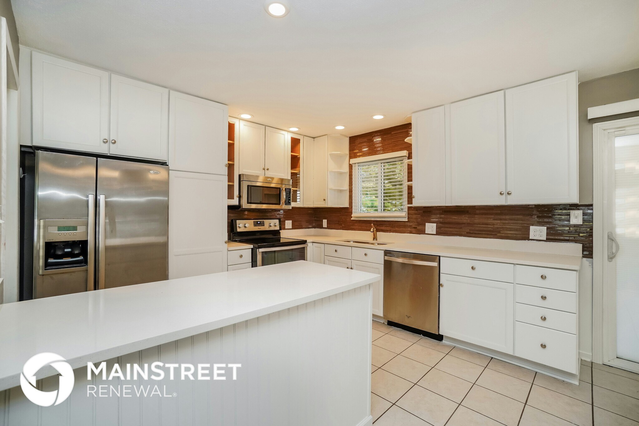 Building Photo - 171 Parkview Dr