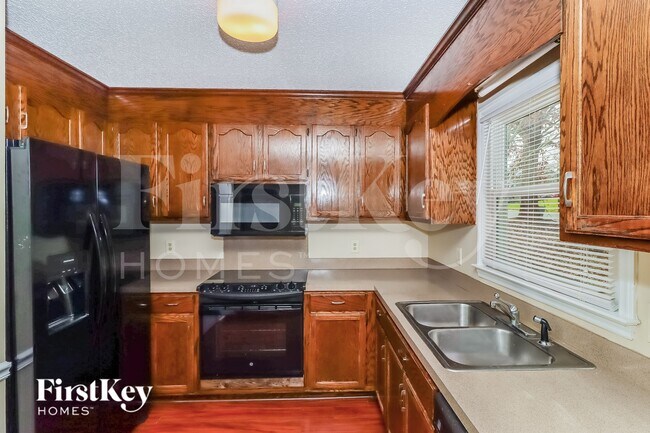 Building Photo - 5722 Lambrook Ct