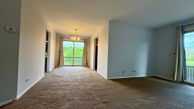 Building Photo - 1501 Raymond Dr
