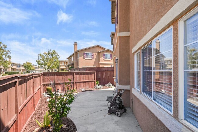 Building Photo - 39908 Millbrook Way