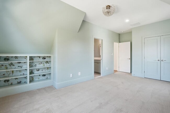 Building Photo - 1618 N Danville St