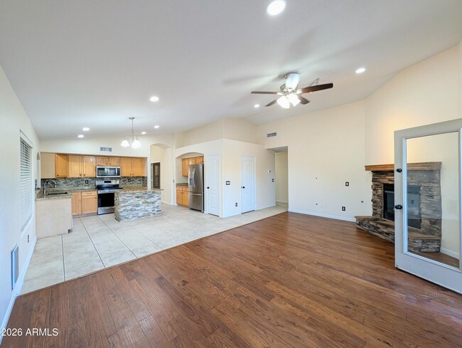 Building Photo - 11134 W Windsor Ave