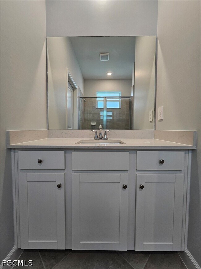 Building Photo - 20503 Hazelnut Ct S