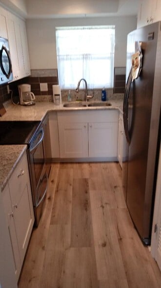 Kitchen - 6201 2nd St E