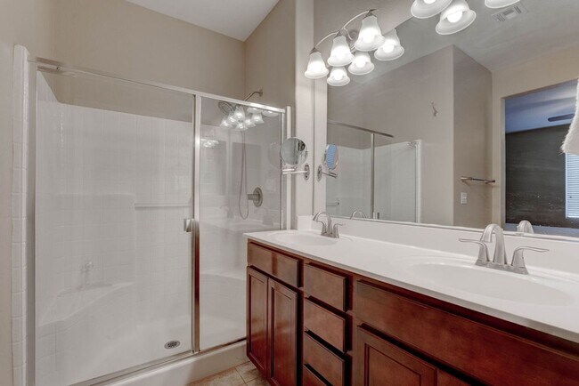 Building Photo - 10931 Sardinia Sands Dr