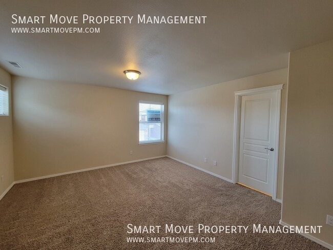 Building Photo - Adorable Two Story off Maple Grove. Neighb...