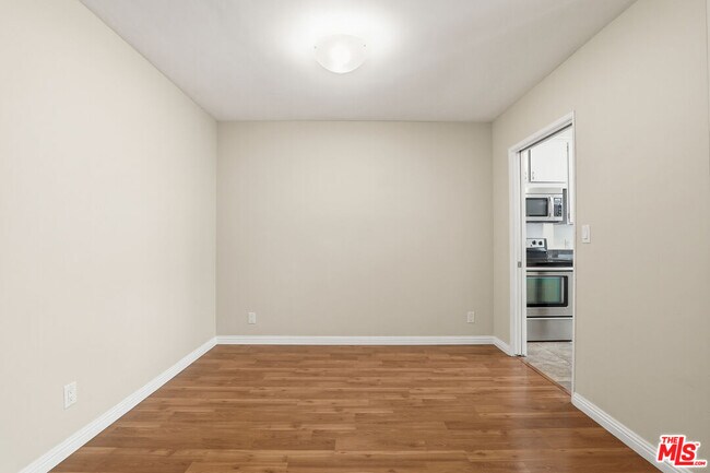 Building Photo - 8701 Delgany Ave