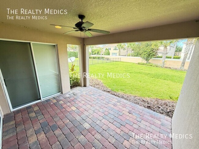 Building Photo - 11867 Padua Ln