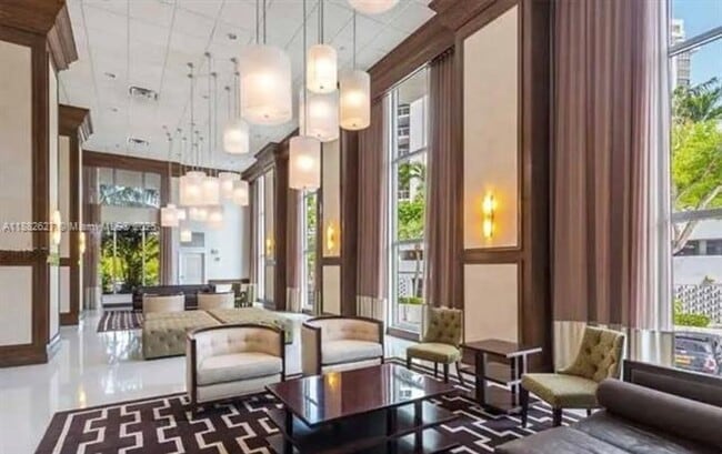 Building Photo - 5 Island Ave