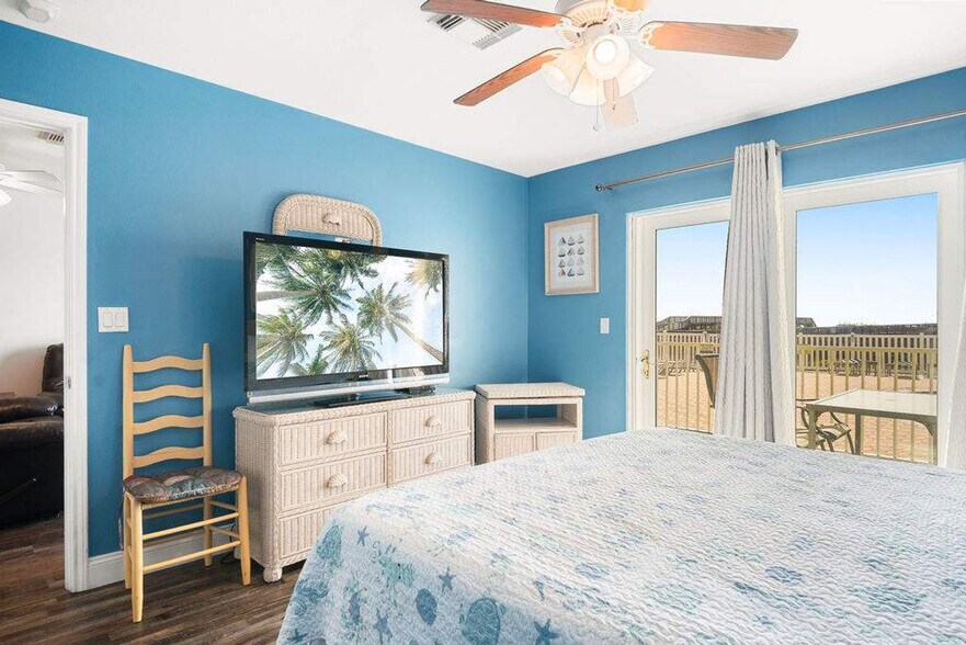 Building Photo - 5495 TX-361