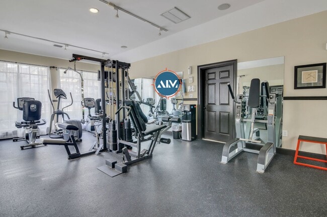 Building Photo - Luxurious Two-Bedroom Condo at Summer Hous...