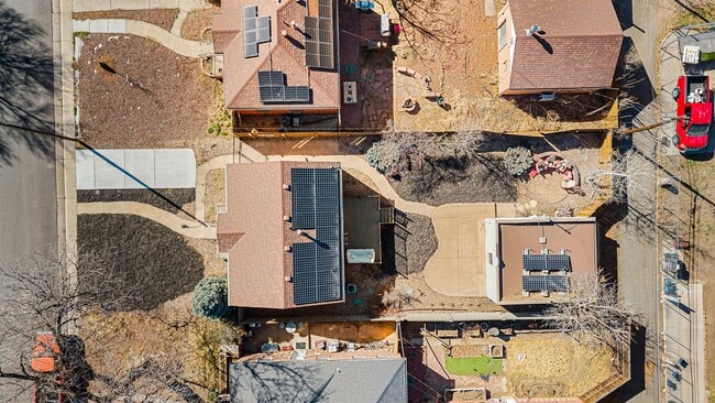 Building Photo - Available NOW! 3 Bedroom 2 Bath Beautiful Home in Sunny Side!