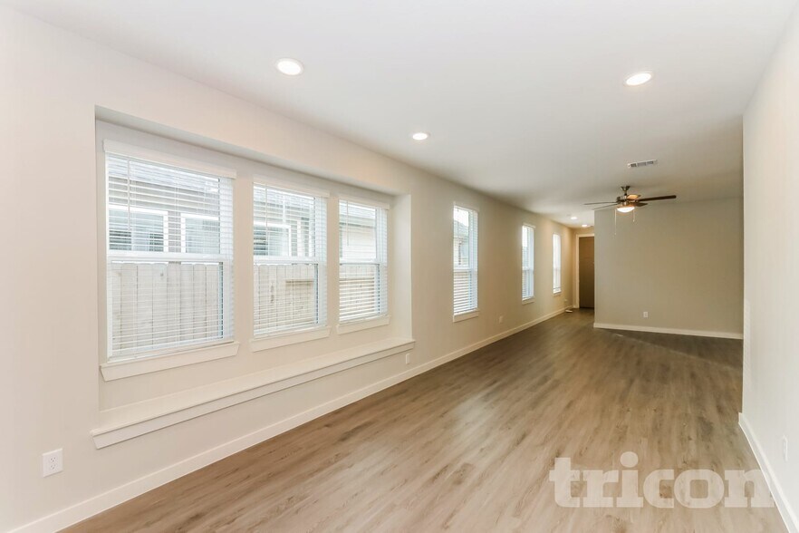 Building Photo - 2315 Foster Hl Rd