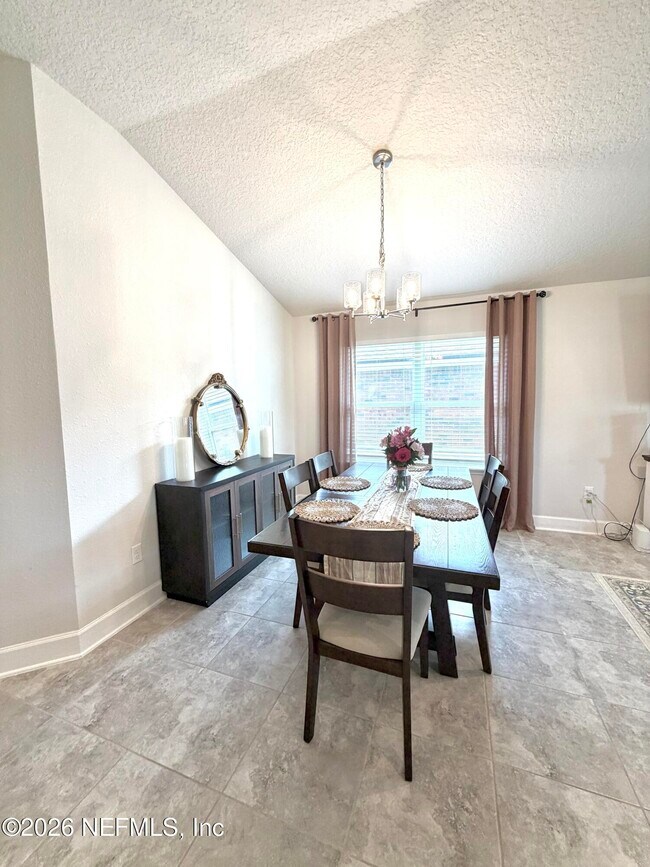 Building Photo - 3085 Laurel Springs Dr