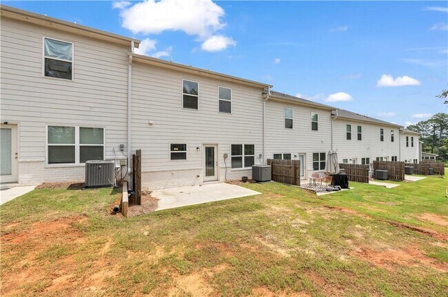 Building Photo - 1486 Fern Ridge Ln