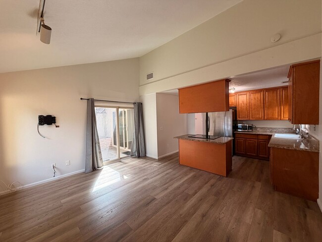 Building Photo - Beautiful Bay Ridge Cul-de-Sac Townhome