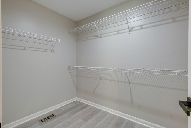 Building Photo - 103 Hunterwood Ct