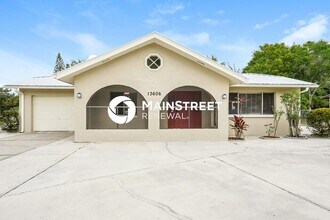 Building Photo - 3 Bedroom Pet-Friendly Home in Fort Myers, FL with Main Street Renewal