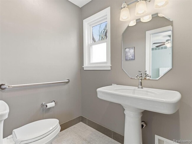 Building Photo - 4495 Maybee Rd