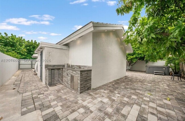 Building Photo - 15642 SW 59th St
