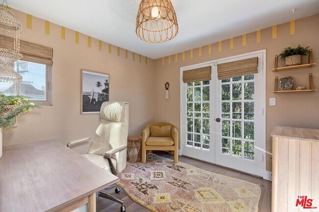 Building Photo - 810 Commonwealth Ave